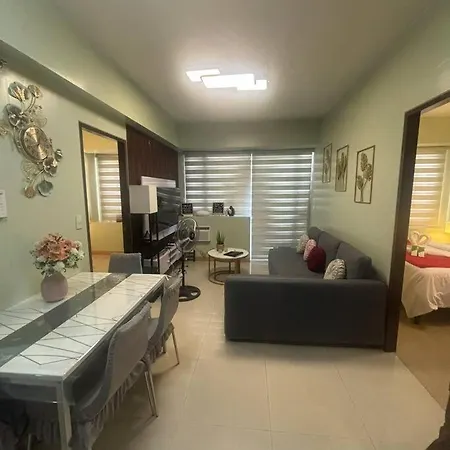 Golden Palm At Palm Tree Villas